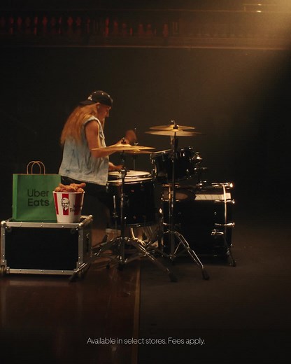 591K views · 441 reactions | Drum roll please…       論 KFC is now on Uber Eats. (Available in select stores. Delivery Fee applies). | KFC | Facebook