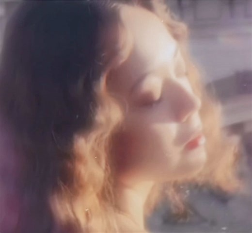 Laufey: A Stunning Visual Edit of Her Beauty