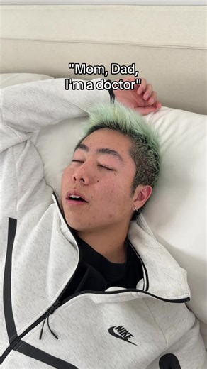 ZHC (@zhcyt)’s video of i'm a doctor