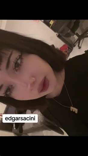 Edgar Cut and Micro Bangs: A New Hair Trend