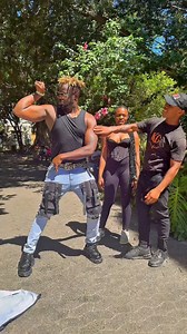 I was just flexing my muscle 💪😂😂 #wholesome #funny #viral #SAMA28 #michaelgold | Michael Gold