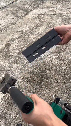 Pneumatic Aluminum Window and Door 4*25mm Water Drain Hole Punch Machine WhatsApp: 150 6906 5903 This is customized machine,made according to clients Aluminum profile or drawing,if you have interested,WhatsApp me | Jinan Bohman Machinery Co.,Ltd