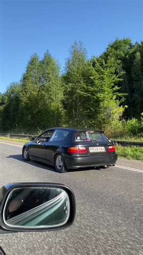 Springless Civic Modifications Using Gorilla Glue