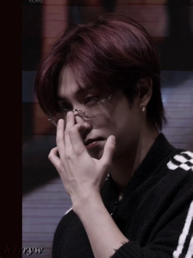 Highlighting Stray Kids Members: Han Ji Sung and Lee Know