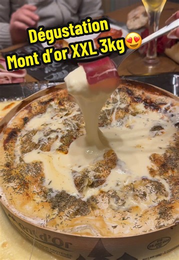 Dégustation du Mont d'Or XXL : Un véritable régal 😍