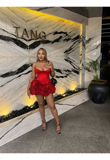 Gorgeous Client Reactions to Stunning Dress Designs