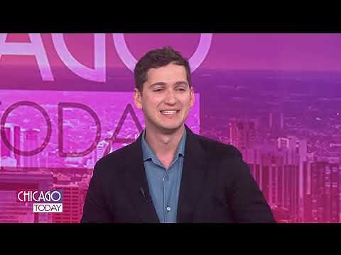 Matt Friend's viral impressions take center stage at Chicago show