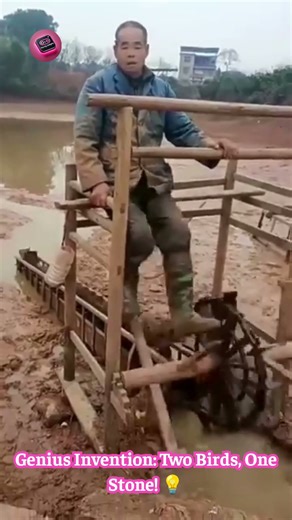 Farm Fitness: This Genius Runs On A Treadmill While PLOWING! #FarmHack #WorkoutGoals 🏃‍♂️🚜🤯
