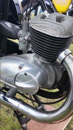 Retro Classic: BSA 250cc