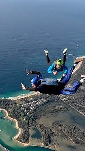 104K views · 1.6K reactions | ‍ you guys love the slow motion openings! What else would you like to see from the incredible skydiving world? 酪 #apf #aff #skydiving #slowmotion #parachute  Tony Harrington | Skyone | Facebook