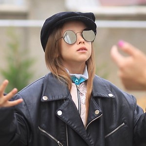 If My Girlfriend Was An Alien! | Troom Troom