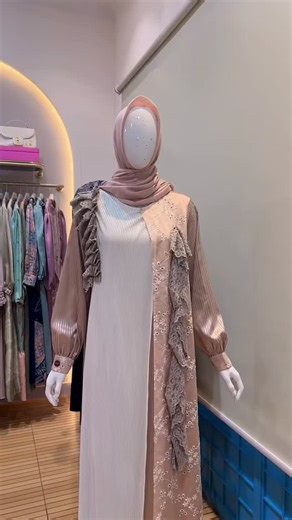 Suci Nurwulan on Instagram: "Aabrina dres yg sllu jadi bestseller kali ini buat warna baru, lbh soft dan cantik bgt Jgn sampe kehabisan lagi yaaa Buruan d ornder ke no adamin : 0811-8242-437"