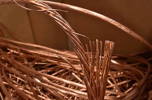 [Hot Item] Red Copper, 99%Purity, Scrap Copper for Sustainable Crafting and Recycling