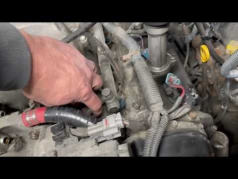 How to Replace Fuel Injectors on 2002 Toyota Tundra