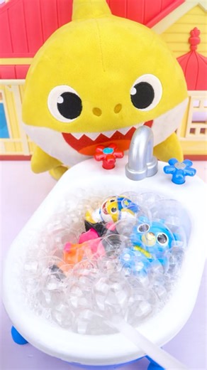 Unboxing and Review Pinkfong Baby Shark Swimming | ASMR Video