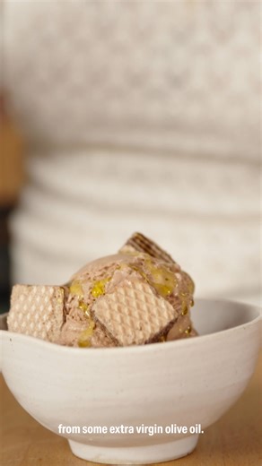 163 reactions | New Loacker Minis Mix with Dark Chocolate now available nationwide at Costco for a limited time! Crispy, bite-sized, and perfect for back-to-school snacking. | Loacker | Facebook