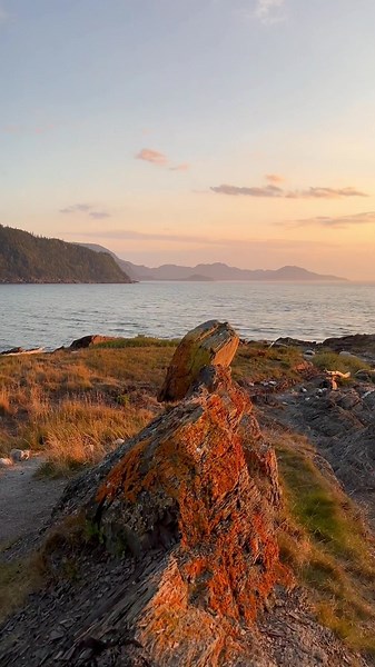 📍Rimouski, Qc. #rimouski #bassaintlaurent #parcnationaldubic #sunset #sunsetlover
