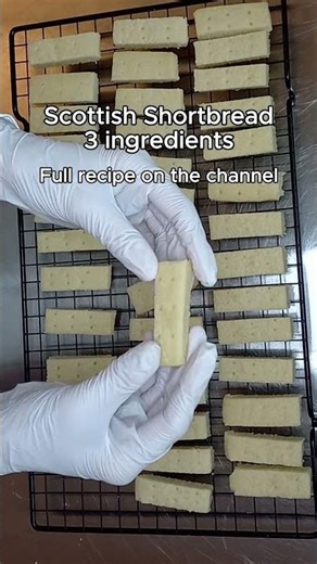 3 Ingredients Classic Shortbread Cookies – Easy Scottish Butter Biscuits