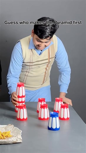 Ultimate glass pyramid challenge | 2 players race to build!😰😱😨 #shorts #foryour #viralvideo #games #testaoc