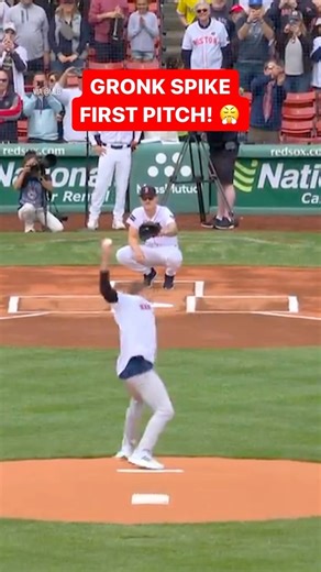 Never change, @gronk 🤣 (via @mlb) | Yahoo Sports