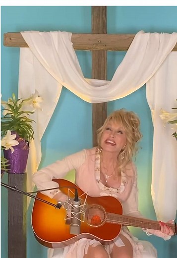 Dolly Parton's Easter Celebration: A Heartwarming Moment