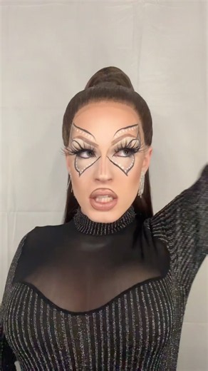 Support a 16 yr old drag queen? #dragqueen #16 #makeup #transition