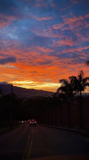 Costa Rica: Unique Beauty in Every Corner Two oceans, active volcanoes, vibrant jungles, and dreamy beaches. A natural paradise where "Pura Vida" is lived with the heart…💚 🎥: #Courtesy Follow The Costa Rica News - TCRN Hashtag #TCRN #TCRN #CostaRica #Tourism #together #companies #participate #seven #adventure | The Costa Rica News - TCRN