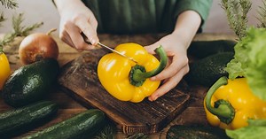 Comment couper un poivron, sans mettre de pépins partout ?