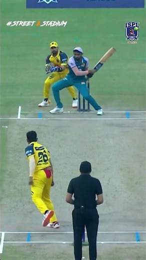 Ahmedabad Lions go head to head w/ Tiigers of Kolkata in Qualifier 2.