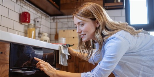 From burnt meals to internal fires: the settings you’re using wrong on your oven and what to do instead