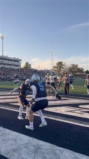 HALFTIME! Rivers connected w/ Isaac Norris right before the break to put the Dawgs on top over OBU 21-14. | SWOSU Athletics