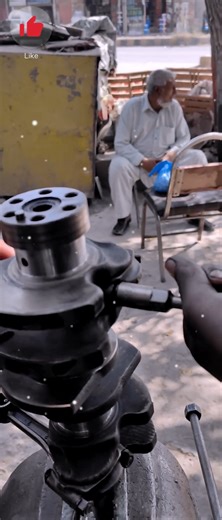 crank raad checking ---- #enginecrank #Shaft #crankshaft #crankshaftgrinding #restoration #repair #garage #car #How #mechanic #howto #mechaniclife #engineering #mechanical #mechanicalengineering #mechanicshop #engineeringmemes | Vehicle's Restoration