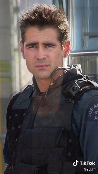 Colin Farrell - Chronic Insomnia Since Age 12