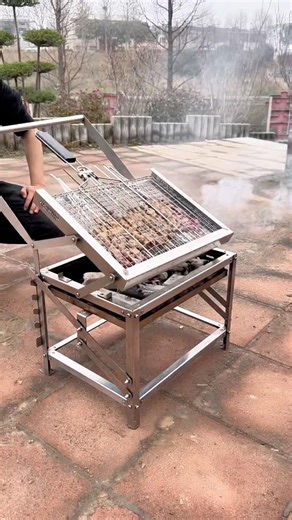 Smart Outdoor BBQ Grill With Adjustable Height For Perfect Charcoal Cooking