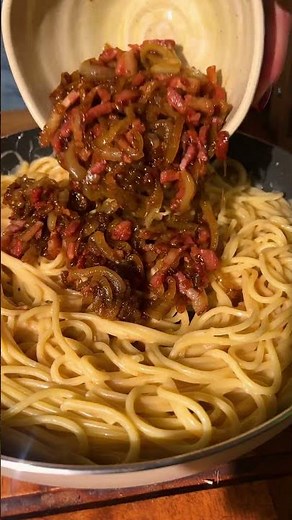 Grand'Italia Spaghetti Carbonara met gekaramelliseerde ui 🥓🧅 #shorts #pastatime #recipe #pasta