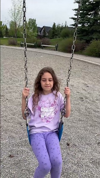 Sierra Teaches Rhia to Take Turns! Important Lesson