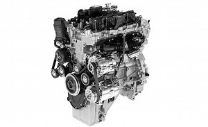 Environmental innovation is at the heart of Land Rover’s commitment to reducing emissions. The result is our Ingenium petrol engine, featuring state-of-the-art technology including an electrohydraulic valvetrain and integrated exhaust manifold. The innovative technology in the Ingenium engine is designed to reduce fuel consumption by up to 15% and contribute to a 25% reduction in emissions by 2020. | Range Rover