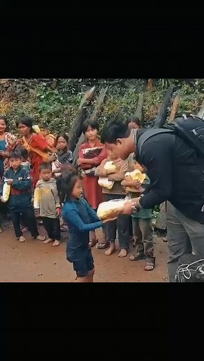 👚 Clothes Distribution: Chepang Tribe (Nepal) We are thrilled to report a successful clothes distribution to the vulnerable Chepang Indigenous Tribe in Nepal! This effort brought much-needed warmth and dignity to children and families in a marginalized community. Your support made these smiles possible! Partner with Good News for Lost Ministries to support their education and health needs. #ChepangTribe #NepalCharity #GoodNewsForLostMinistriesNepal #PartnershipForChange | Good News for the Lost