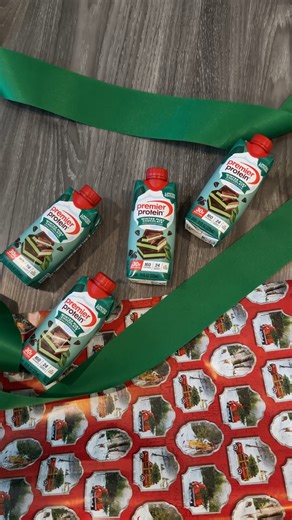 Premier Protein on Instagram: "Less chaos, more cozy — thanks to Premier Protein Winter Mint Chocolate. ❄️🍫"