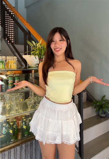 Outfit of the Day: Ruffle Top and Skirt Combo