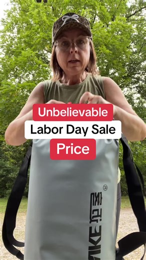 #spotlightfinds #WaterproofBag #OutdoorGear #BeachDayMustHaves #HikingGear