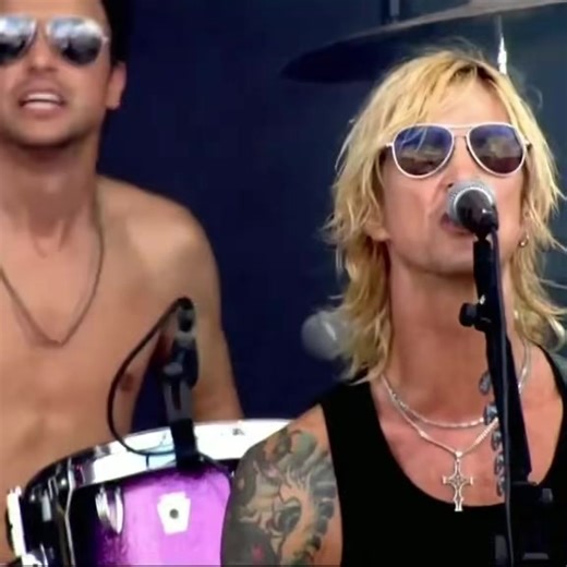 GNR's new drummer Isaac Carpenter ‼️ #GnfnR #GNR | Guns n' f 'n Roses.It - Nightrain Italia Fanpage