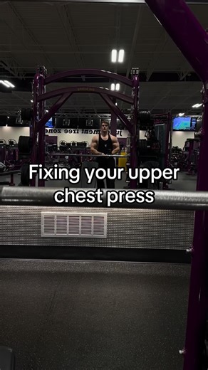 Was going to make a full yt video on this but forgot my SD card. If you can’t keep the elbows in while pushing yourself hard simply reverse the grip and make it impossible for the elbows to flare. Muscle Building and Fat Loss Manuals in linktree in bio @ekkovision (gym stuff) Code TNF @ekkovisionclothing Code TNF @macrofactorapp (tracking app) Code TNF @marekhealth (telehealth) Code TNF @gym_pin (gym equipment) Code TNF @hummusfit (buff muffin/meal prep) TNF All of these can be found at my linkt