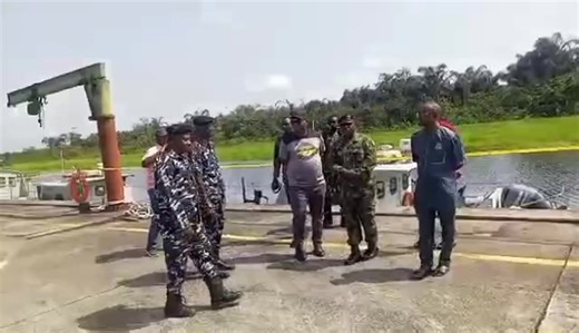 OSOPADEC Chairman Meets Naval Commanding Officer to Strengthen Security Collaboration In continuation of the Commission’s recent peace and fact-finding visits to Obe-Nla, Obe-Jedo, and Obe-Adun communities, and in line with Governor Lucky Aiyedatiwa’s commitment to restoring lasting peace in the OSOPADEC mandate areas, the Chairman of the Ondo State Oil Producing Areas Development Commission (OSOPADEC), Prince Olabiyi Olaleye Poroye, on Friday held a crucial meeting with the Commanding Officer o