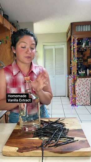 Homemade Vanilla Extract: Simple 1–3 Beans per 100 mL Guide
