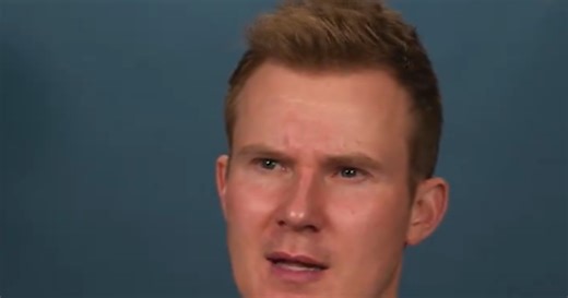 Darrell Currie shares harrowing health ordeal with incredible act of bravery