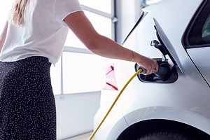 7 Key Considerations for Buying a Used Electric Vehicle