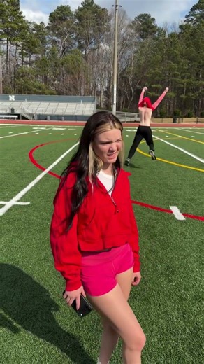 She Couldn’t Guess the Word The Answer Was in Her Hand