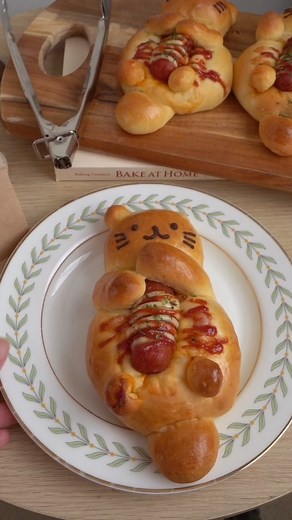 25K views · 181 reactions | Back to making bread in lockdown 沈 #bread #baking #tutorial #lockdown #melbourne #homecafe #food | Cruze Farm | Facebook