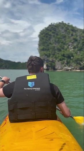 Paddling, Halong Bay, Vietnam, Up Travel Vietnam from Oliver T. 🇻🇳